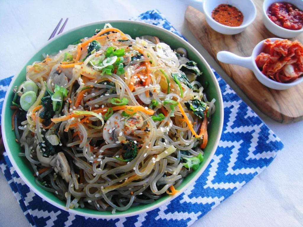 Japchae chay (Miến trộn chay)